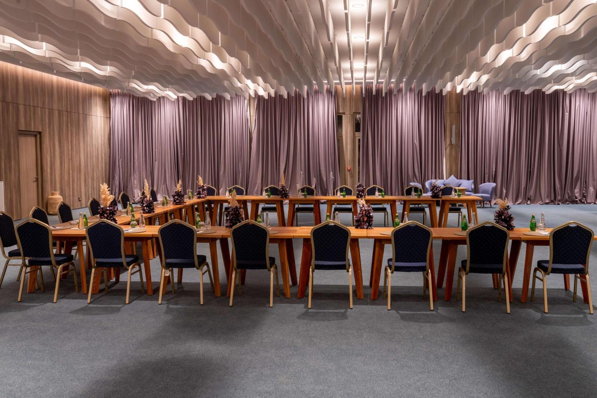 Radisson Blu Resort Al Hoceima Exterior photo The conference room