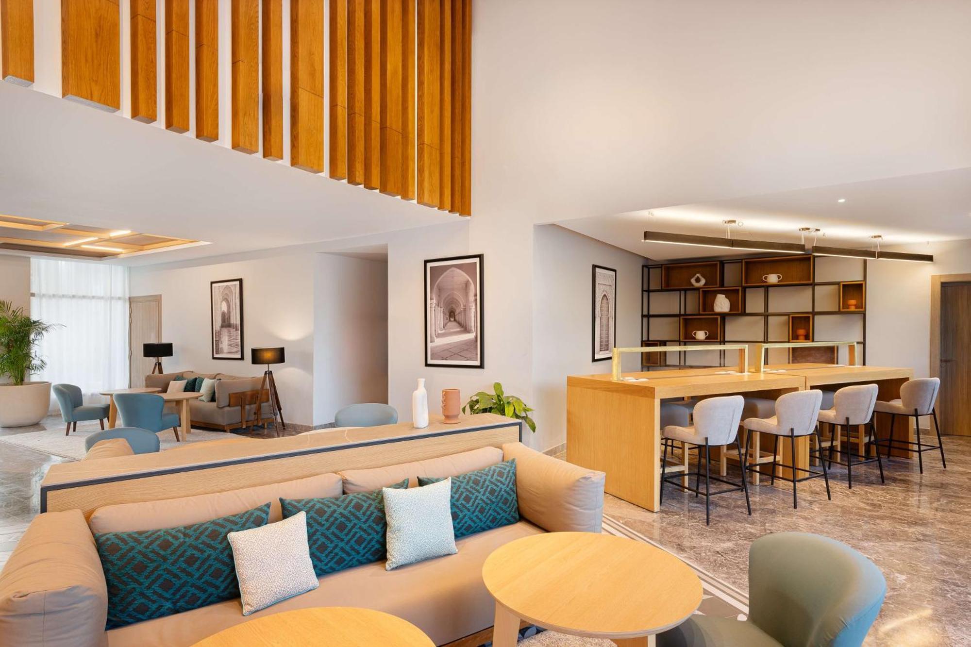 Radisson Blu Resort Al Hoceima Exterior photo The lounge at the airport